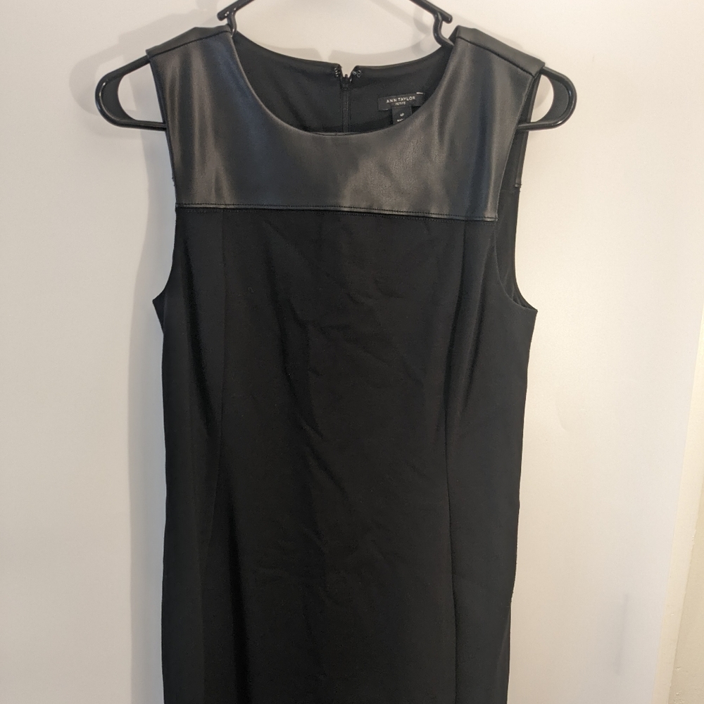Ann Taylor black dress the size is petite 6p